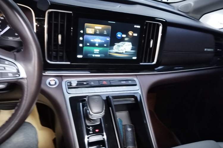 Used GAC Trumpchi M8 2021 Lingxiu Series 390T Deluxe Edition Audio And AC Panel