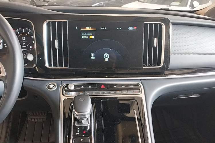 Used GAC Trumpchi M8 2021 Master Series 390T Ultimate Edition Audio And AC Panel
