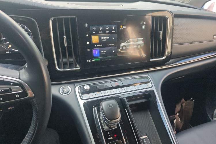 Used GAC Trumpchi M8 2021 Master Series 390T Ultimate Edition Audio And AC Panel