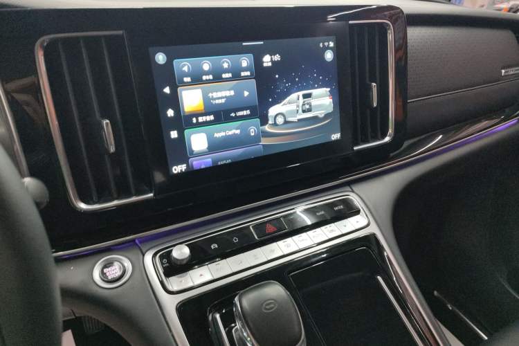Used GAC Trumpchi M8 2021 Lingxiu Series 390T Ultimate Edition Audio And AC Panel