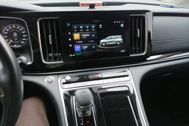 Used GAC Trumpchi M8 2021 Master Series 390T Ultimate Edition Audio And AC Panel