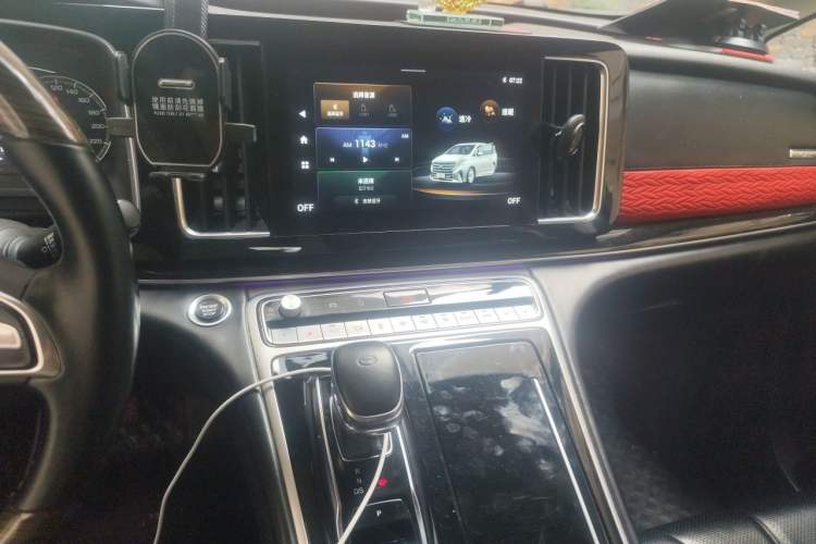 Used GAC Trumpchi M8 2021 Revised Version Lingxiu Series 390T Luxury Edition Audio And AC Panel