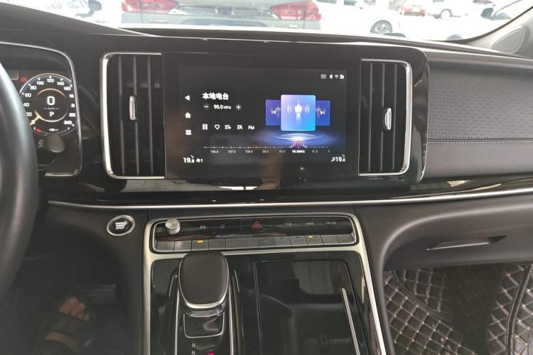 Used GAC Trumpchi M8 2021 Master Series 390T Prestige Edition Audio And AC Panel