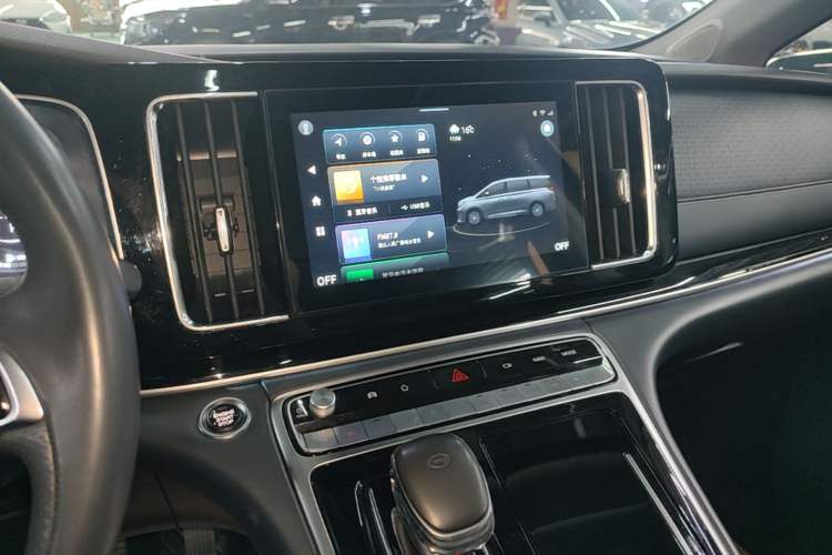 Used GAC Trumpchi M8 2021 Master Series 390T Ultimate Edition Audio And AC Panel