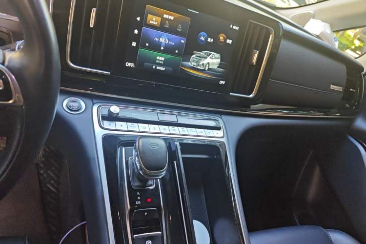 Used GAC Trumpchi M8 2021 Lingxiu Series 390T Deluxe Edition Audio And AC Panel