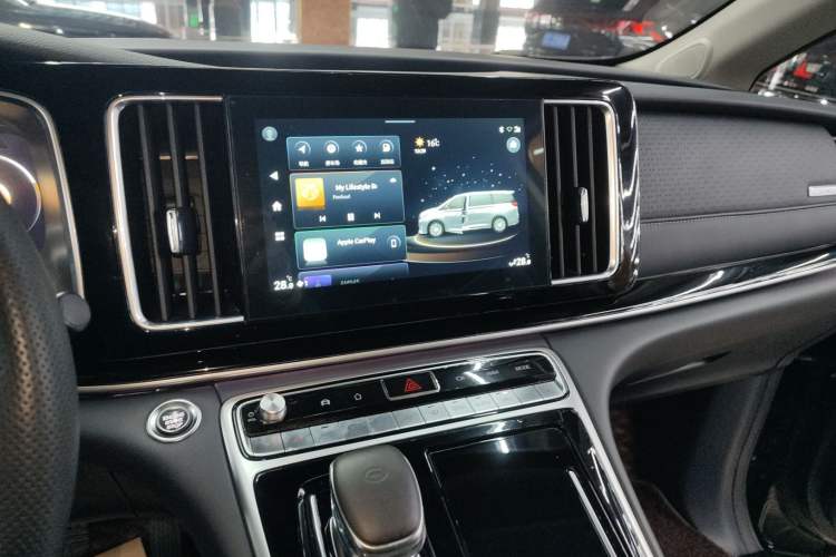 Used GAC Trumpchi M8 2021 Lingxiu Series 390T Ultimate Edition Audio And AC Panel