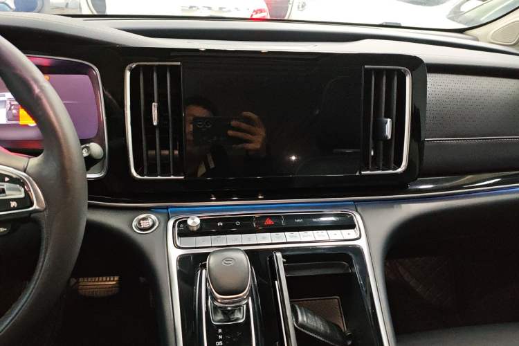 Used GAC Trumpchi M8 2021 Lingxiu Series 390T Deluxe Edition Audio And AC Panel