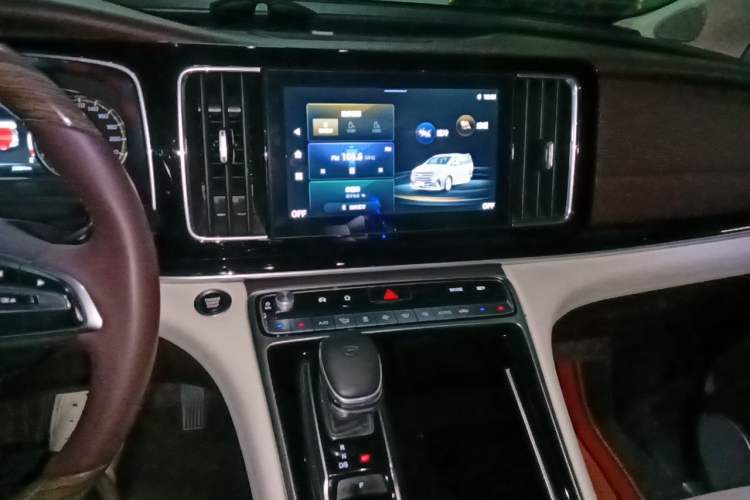 Used GAC Trumpchi M8 2021 Lingxiu Series 390T Luxury Edition Audio And AC Panel