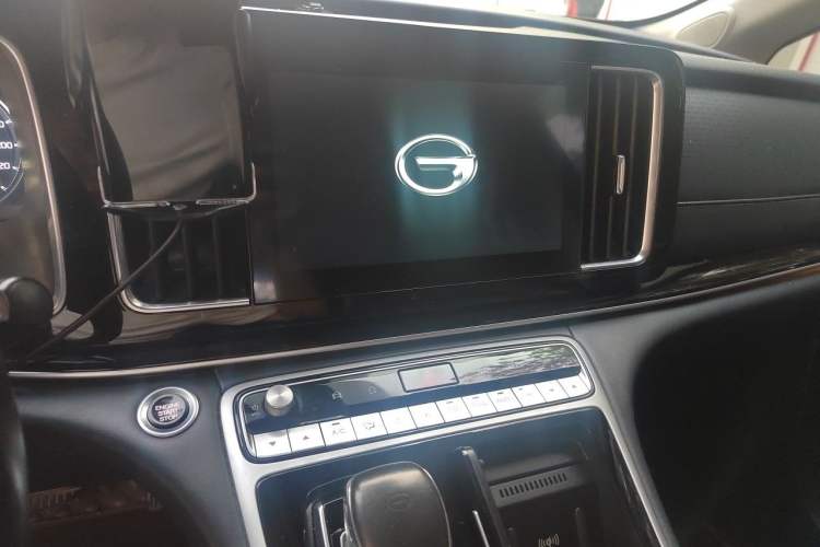 Used GAC Trumpchi M8 2021 Lingxiu Series 390T Deluxe Edition Audio And AC Panel