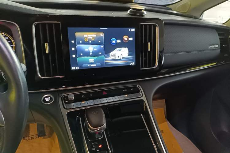 Used GAC Trumpchi M8 2021 Lingxiu Series 390T Deluxe Edition Audio And AC Panel