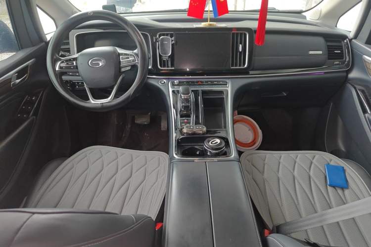 Used GAC Trumpchi M8 2021 Master Series 390T Prestige Edition Center Console