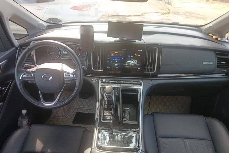 Used GAC Trumpchi M8 2021 Lingxiu Series 390T Deluxe Edition Center Console