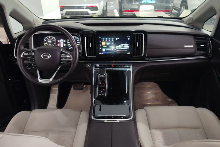 Used GAC Trumpchi M8 2021 Lingxiu Series 390T Ultimate Edition Center Console