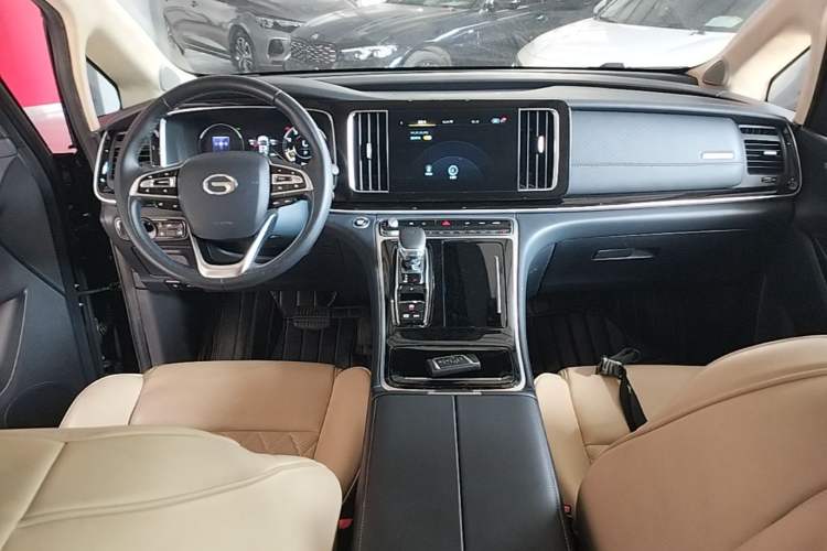 Used GAC Trumpchi M8 2021 Master Series 390T Ultimate Edition Center Console