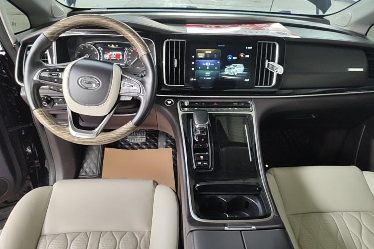 Used GAC Trumpchi M8 2021 Revised Version Lingxiu Series 390T Luxury Edition Center Console