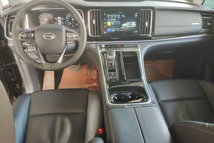 Used GAC Trumpchi M8 2021 Lingxiu Series 390T Deluxe Edition Center Console