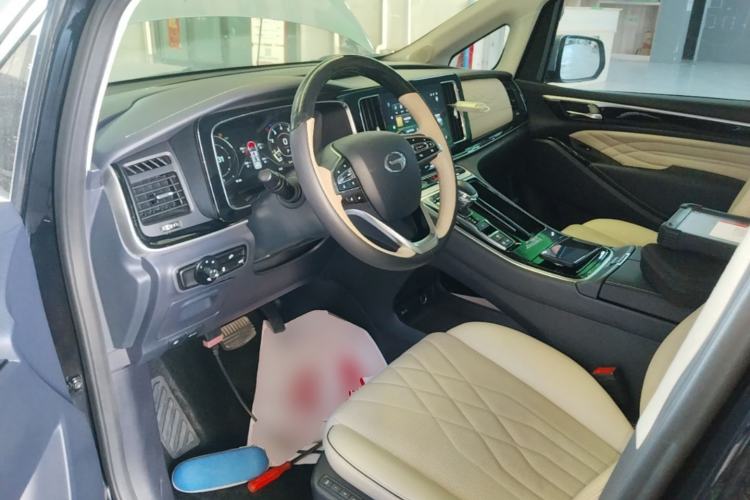 Used GAC Trumpchi M8 2021 Master Series 390T Four-Seat Deluxe Edition Center Console