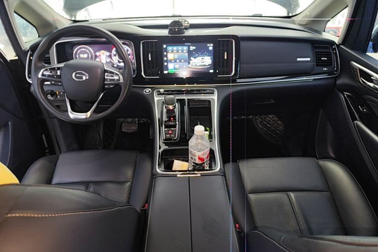 Used GAC Trumpchi M8 2021 Lingxiu Series 390T Deluxe Edition Center Console