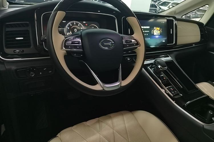 Used GAC Trumpchi M8 2021 Master Series 390T Four-Seat Glory Edition Center Console