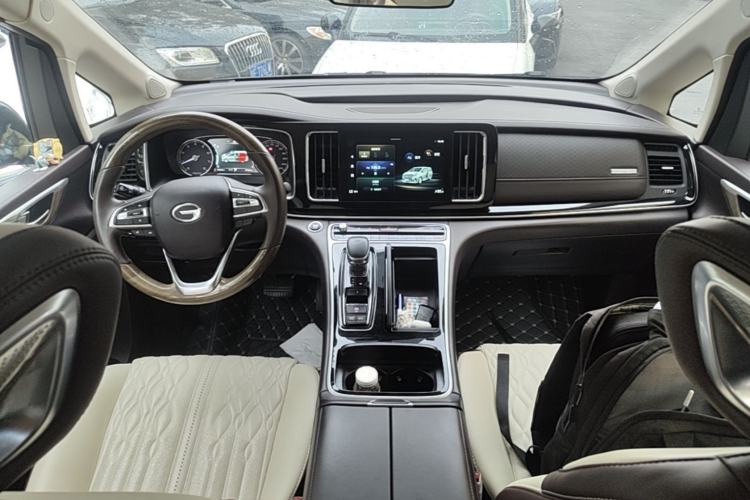 Used GAC Trumpchi M8 2021 Lingxiu Series 390T Luxury Edition Center Console