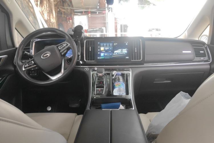 Used GAC Trumpchi M8 2021 Lingxiu Series 390T Ultimate Edition Center Console
