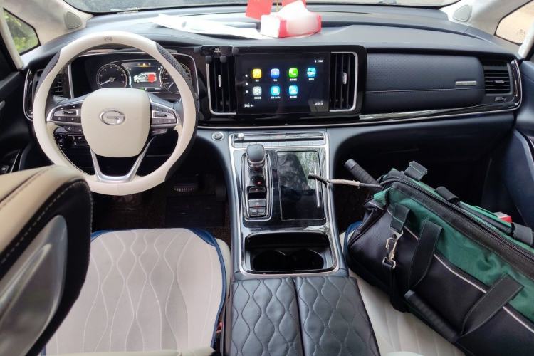 Used GAC Trumpchi M8  Center Console