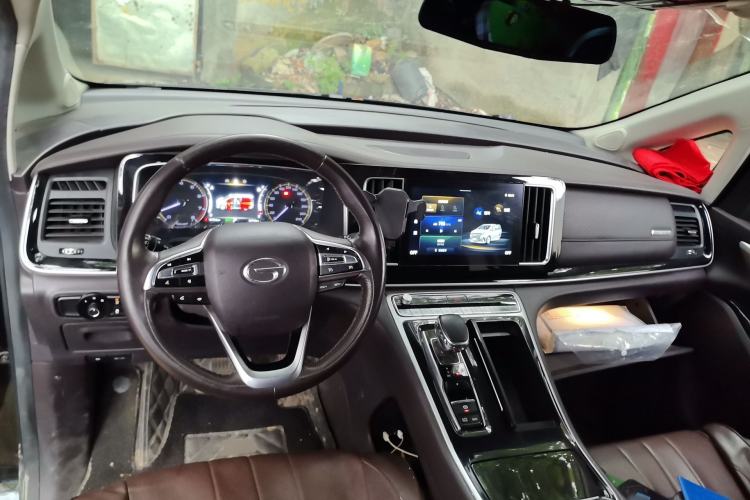 Used GAC Trumpchi M8 2021 Lingxiu Series 390T Deluxe Edition Center Console