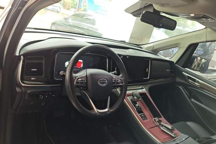 Used GAC Trumpchi M8 2021 Master Series 390T Ultimate Edition Center Console