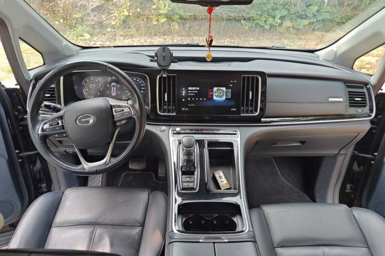 Used GAC Trumpchi M8 2021 Lingxiu Series 390T Deluxe Edition Center Console