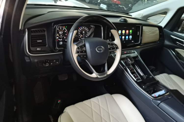 Used GAC Trumpchi M8 2021 Master Series 390T Four-Seat Glory Edition Center Console