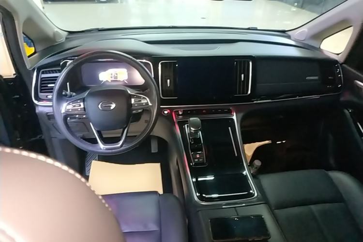Used GAC Trumpchi M8 2021 Lingxiu Series 390T Ultimate Edition Center Console