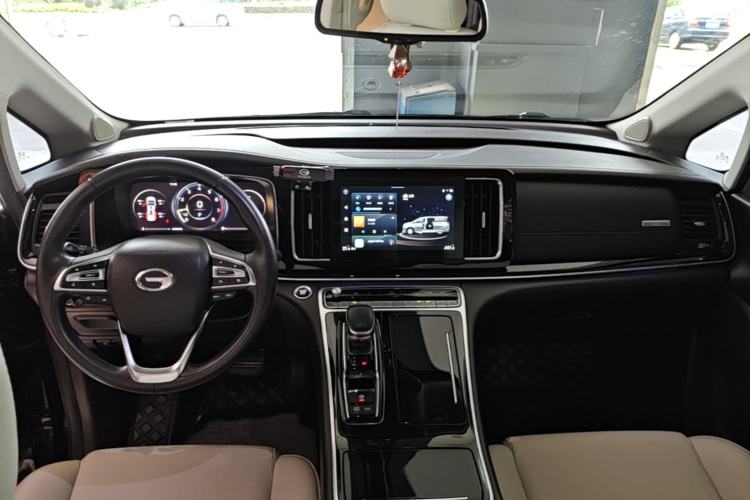 Used GAC Trumpchi M8 2021 Lingxiu Series 390T Deluxe Edition Center Console