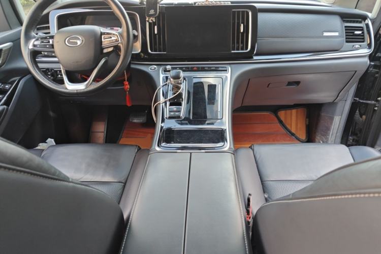 Used GAC Trumpchi M8 2021 Lingxiu Series 390T Deluxe Edition Center Console