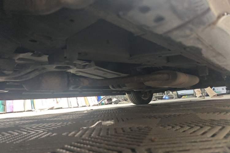 Used GAC Trumpchi M8 2021 Master Series 390T Ultimate Edition Chassis Front Left