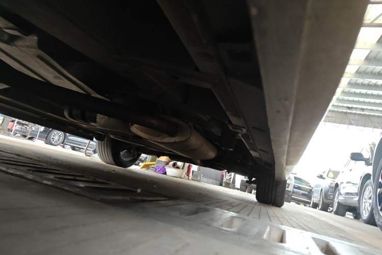 Used GAC Trumpchi M8 2021 Master Series 390T Prestige Edition Chassis Front Left
