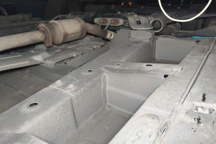 Used GAC Trumpchi M8 2021 Lingxiu Series 390T Deluxe Edition Chassis Front Left