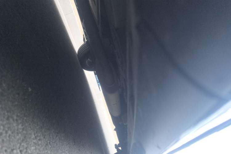 Used GAC Trumpchi M8 2021 Lingxiu Series 390T Deluxe Edition Chassis Front Left