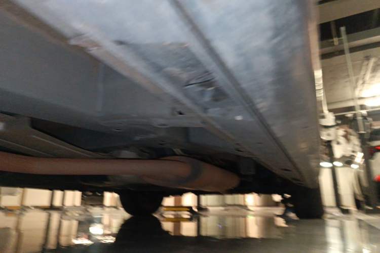 Used GAC Trumpchi M8 2021 Lingxiu Series 390T Deluxe Edition Chassis Front Left