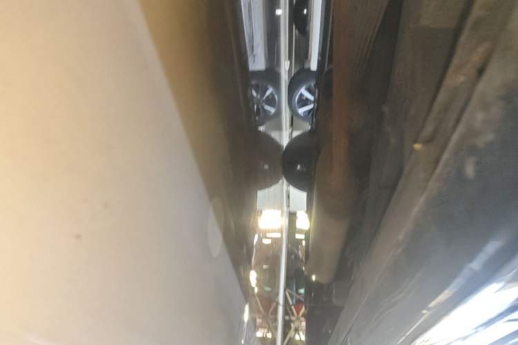 Used GAC Trumpchi M8 2021 Lingxiu Series 390T Deluxe Edition Chassis Front Left