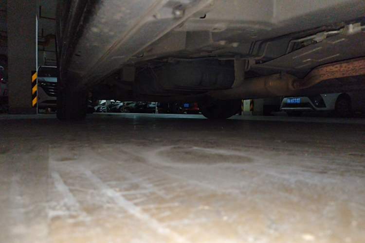 Used GAC Trumpchi M8 2021 Lingxiu Series 390T Ultimate Edition Chassis Front Right