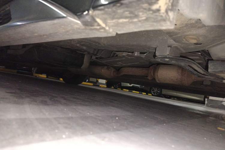 Used GAC Trumpchi M8 2021 Master Series 390T Four-Seat Glory Edition Chassis Front Right