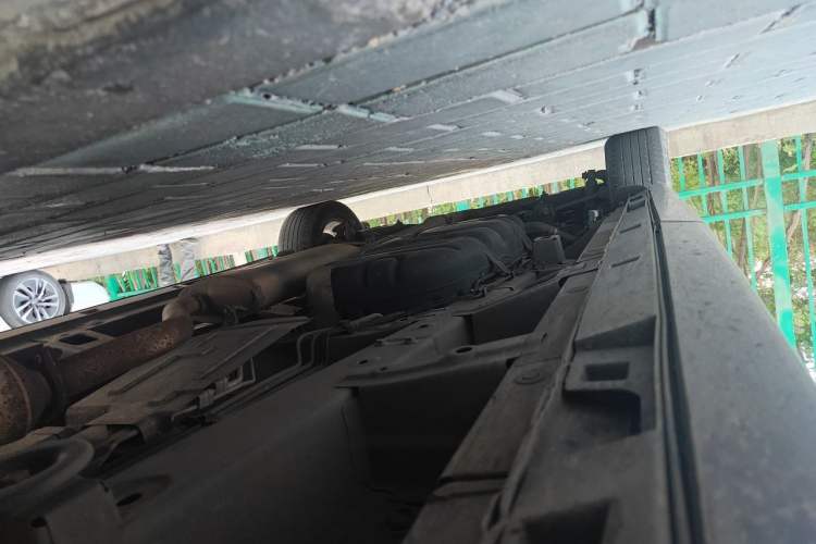 Used GAC Trumpchi M8 2021 Lingxiu Series 390T Luxury Edition Chassis Front Right
