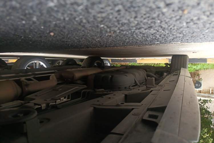 Used GAC Trumpchi M8 2021 Master Series 390T Ultimate Edition Chassis Front Right