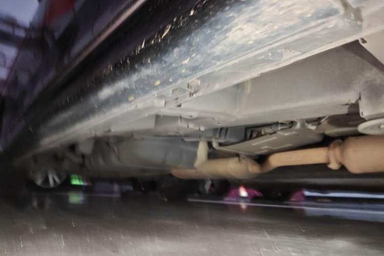 Used GAC Trumpchi M8 2021 Lingxiu Series 390T Deluxe Edition Chassis Front Right