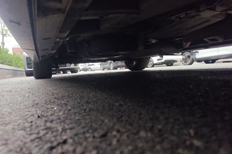Used GAC Trumpchi M8 2021 Lingxiu Series 390T Deluxe Edition Chassis Front Right