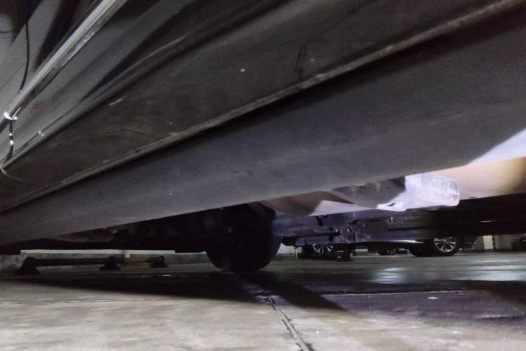 Used GAC Trumpchi M8 2021 Lingxiu Series 390T Ultimate Edition Chassis Rear Left
