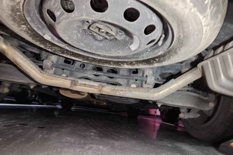 Used GAC Trumpchi M8 2021 Lingxiu Series 390T Deluxe Edition Chassis Rear