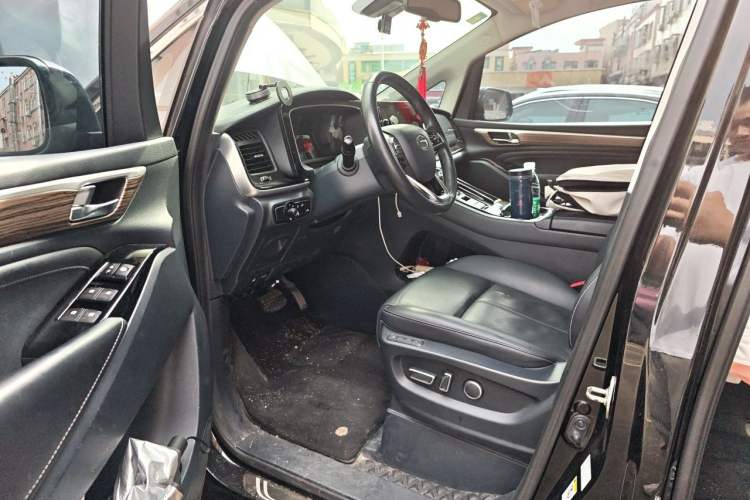 Used GAC Trumpchi M8 2021 Master Series 390T Deluxe Wellness Edition Driver Seat