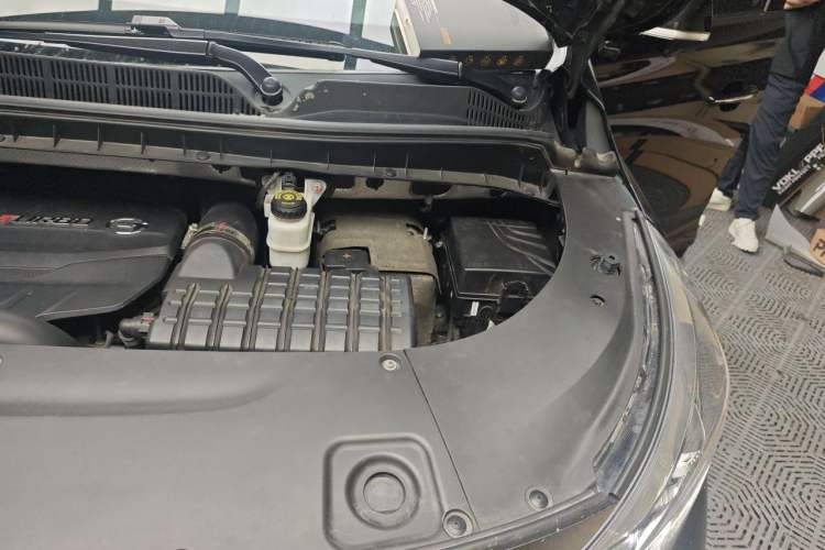 Used GAC Trumpchi M8 2021 Master Series 390T Ultimate Edition Engine Bay Left