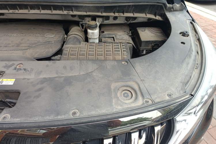 Used GAC Trumpchi M8 2021 Master Series 390T Prestige Edition Engine Bay Left